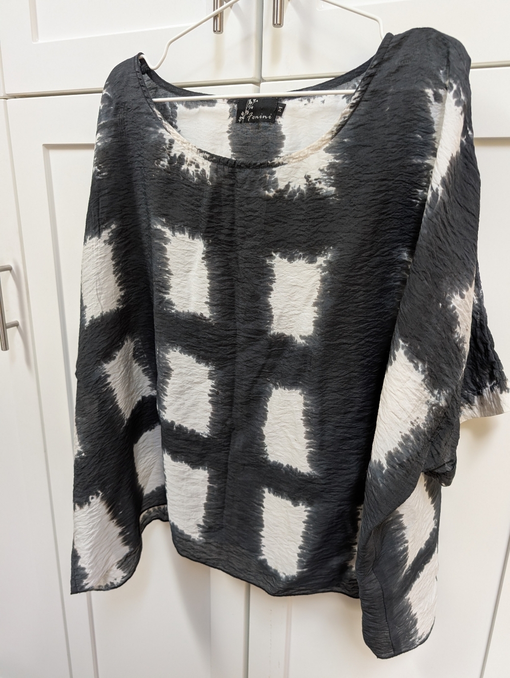 Fenini Abstract Patterned Top - Picture 9 of 9